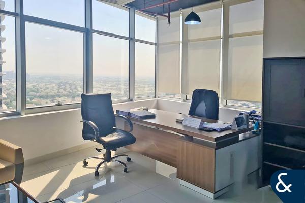 Fitted | Open Space | Close To Metro Station